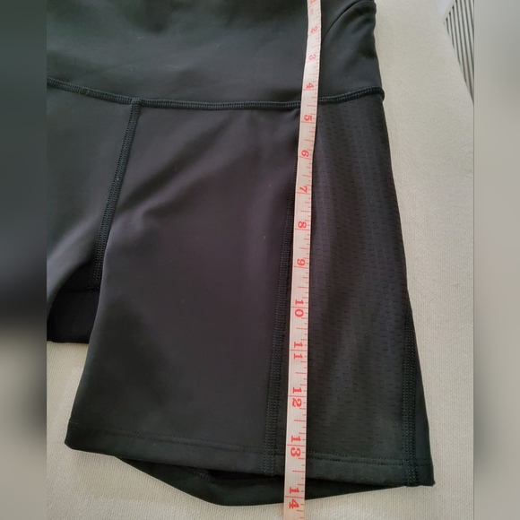Allyson Felix + Athleta Black Shorts Size XS - Picture 7 of 9